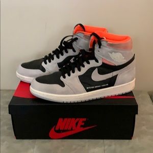 AUTHENTIC Air Jordan 1 Crimson Red